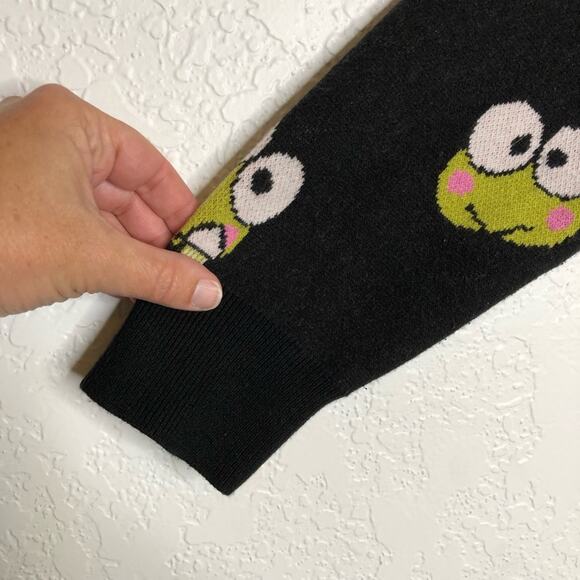 Hello Kitty Forever 21 Keroppi black green frog sweater size Medium - Picture 7 of 14